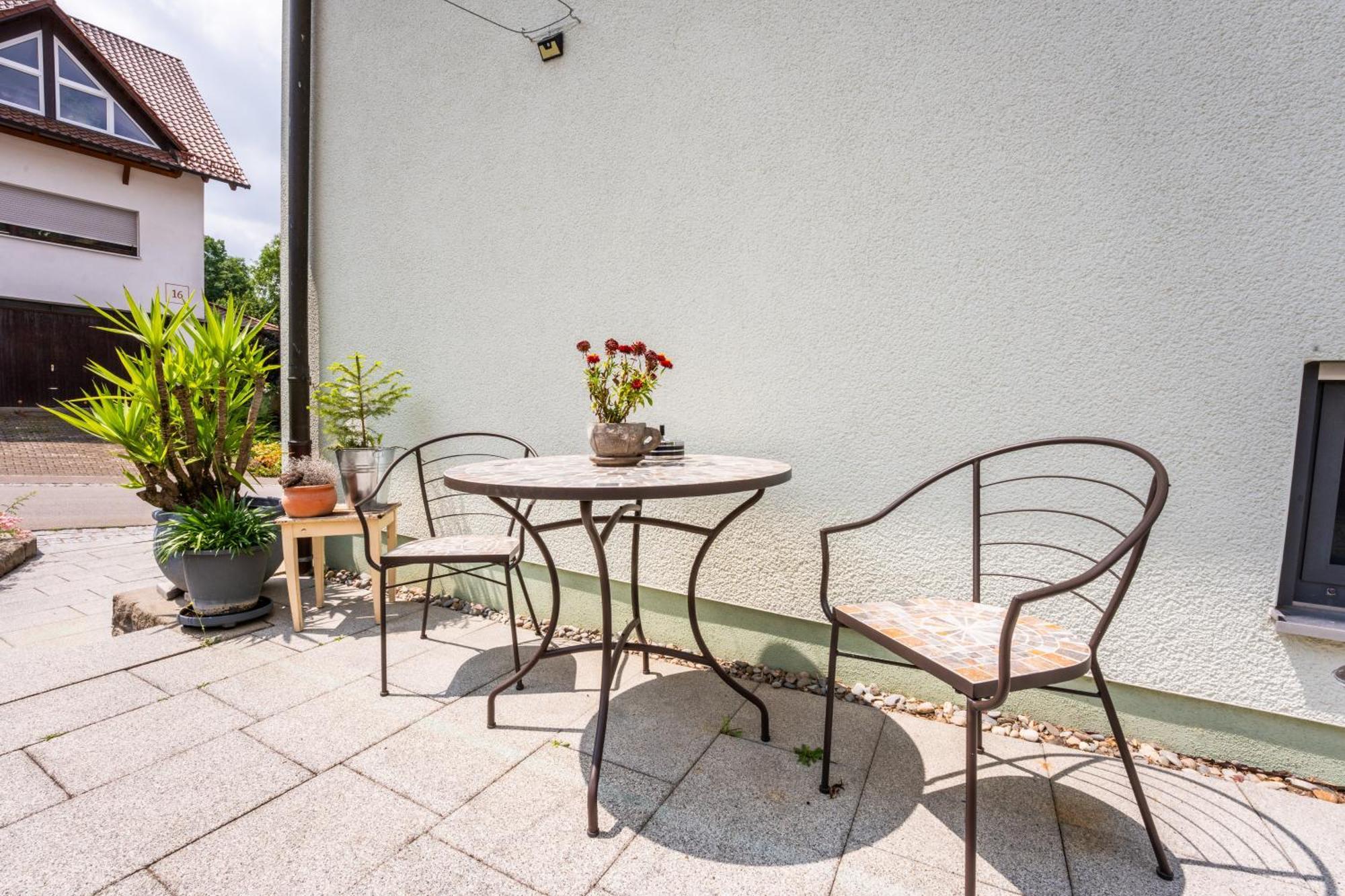 Laendliche 2-Zimmer Wohnung Bad Ditzenbach Bagian luar foto